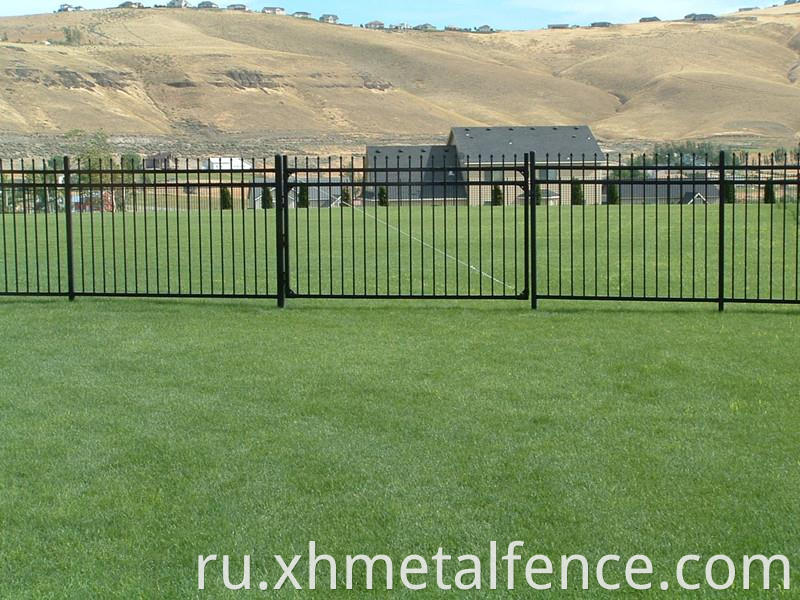 Powder Coated Spear Top Picket Fence